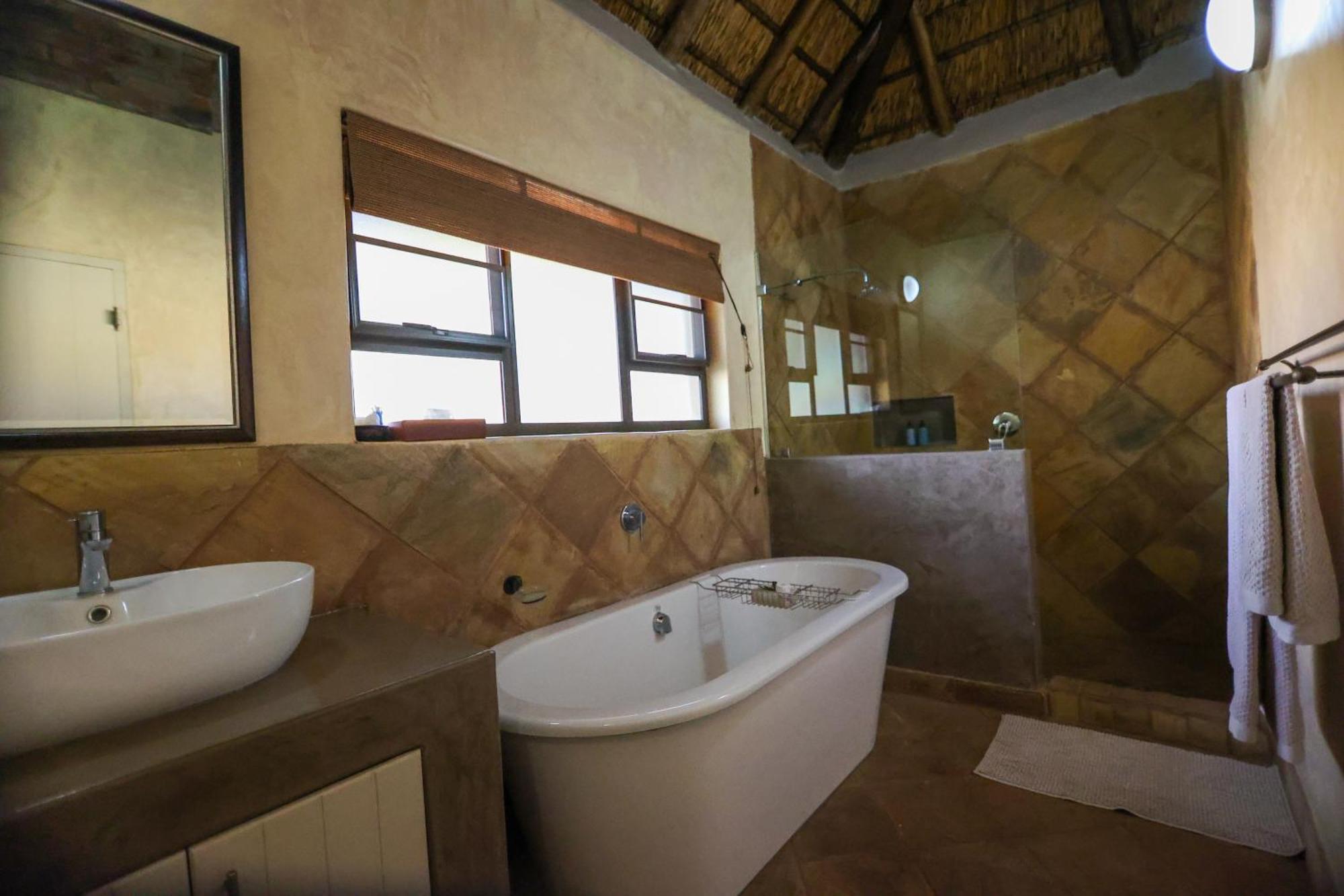 Senalala Safari Lodge Reserva Natural de Klaserie Exterior foto